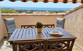 Cosy Apartment With Beautiful Sea View